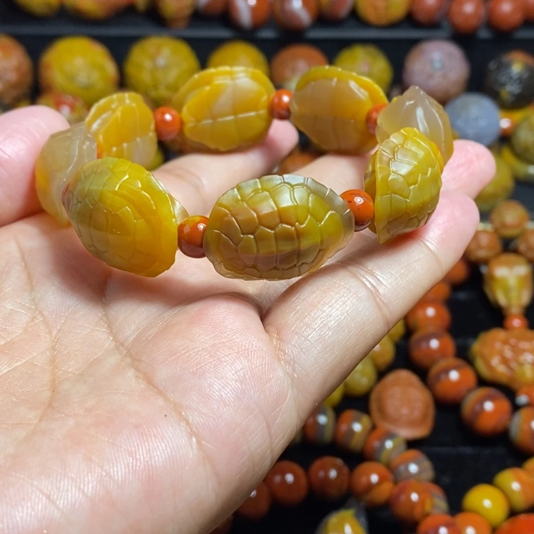玛瑙/玉髓未镶嵌战国红富甲手串