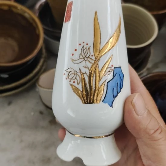 瓷片五厂，七厂，瓷器摆件，瓷片！都有微瑕疵。