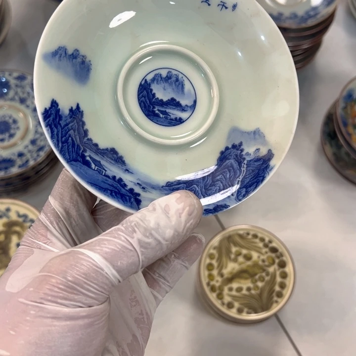 瓷片白青花千里江山壶承底托