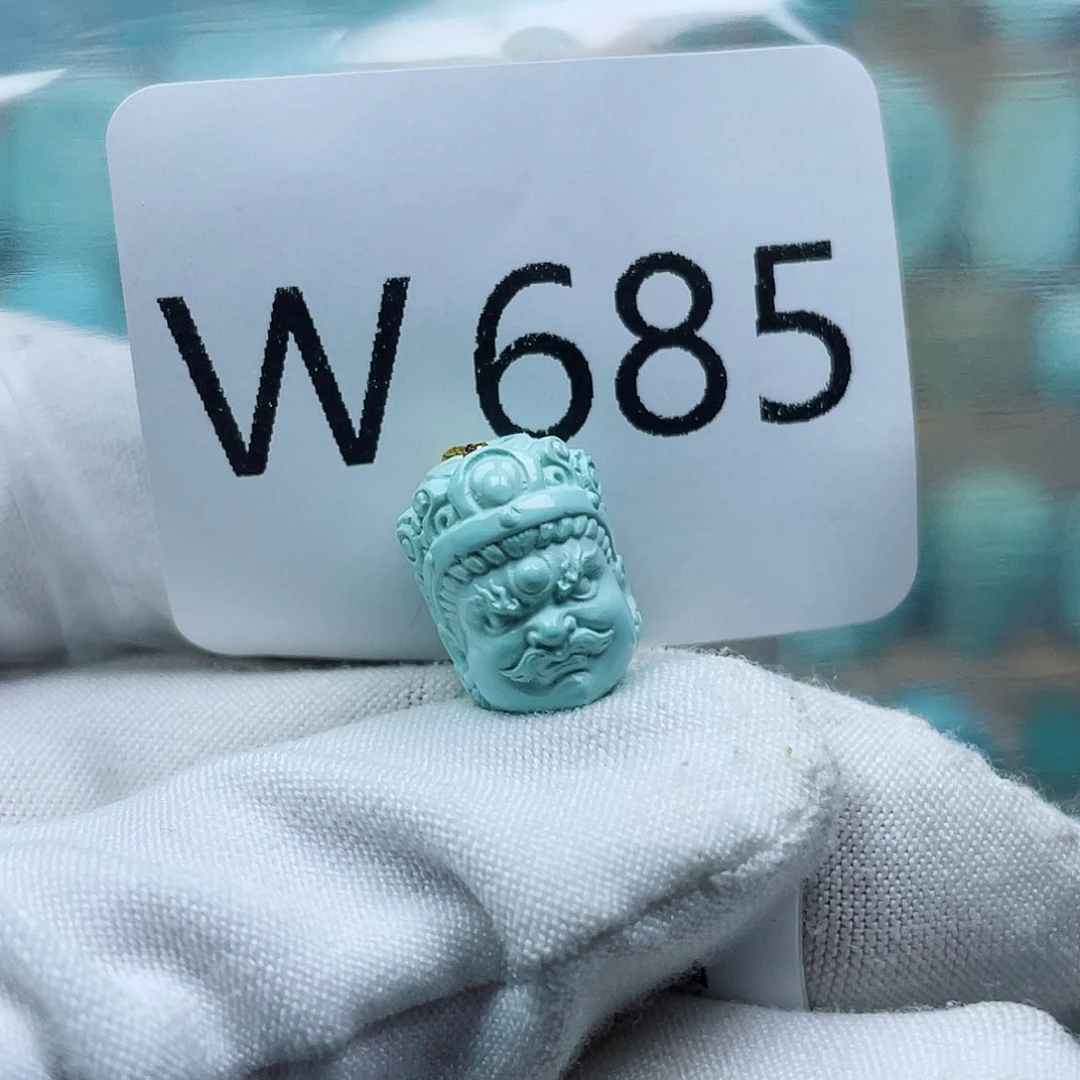 未镶嵌玛瑙/玉髓珠宝奇石塔**诺