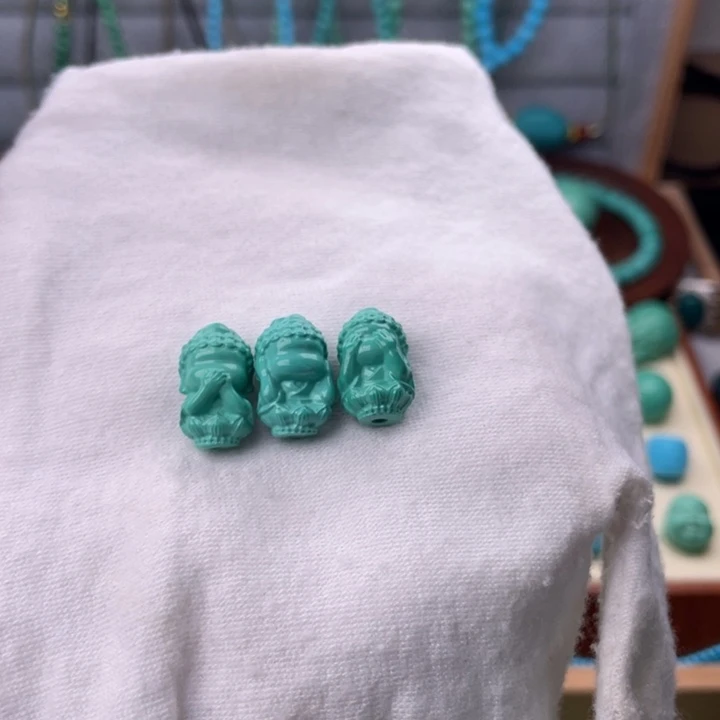 雨***璐直径9+绿色三不佛