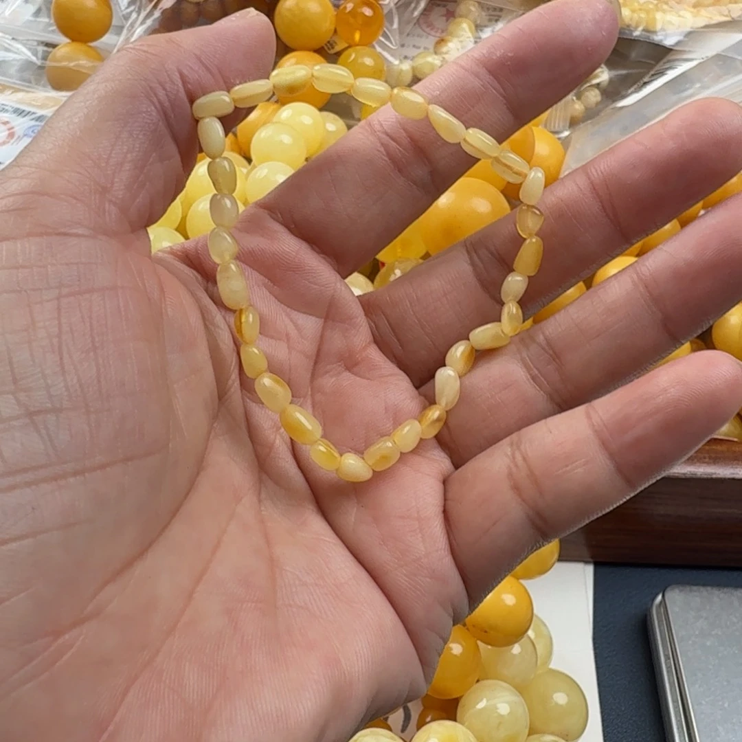 未镶嵌琥珀珠宝奇石