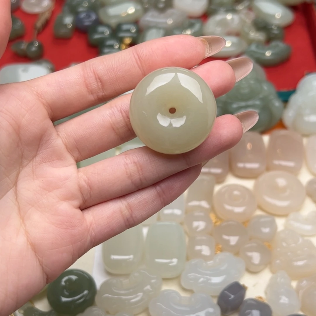 和田玉耳饰未镶嵌晓*