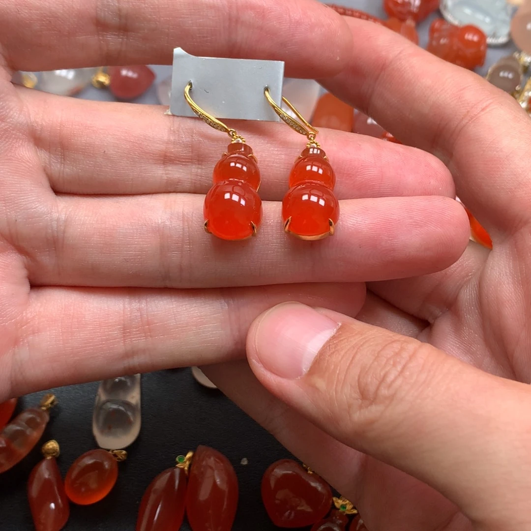 紫***晴南红玛瑙未镶嵌颈饰