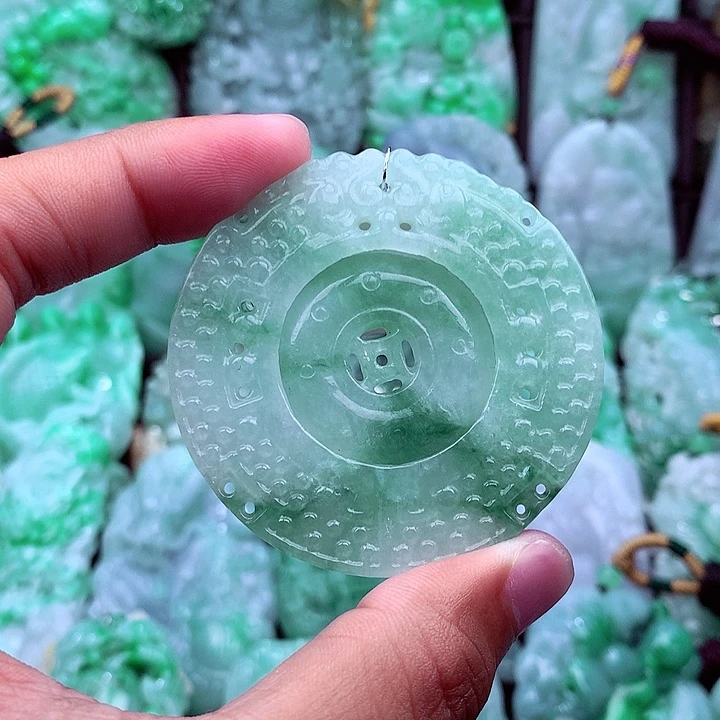 翡翠未镶嵌吊坠(不含链)金*