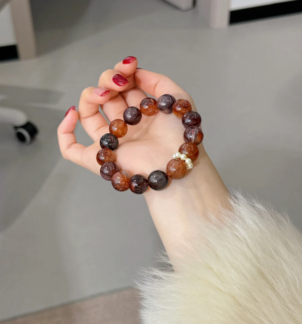 A08《糖纸牛血红》红胶花手串