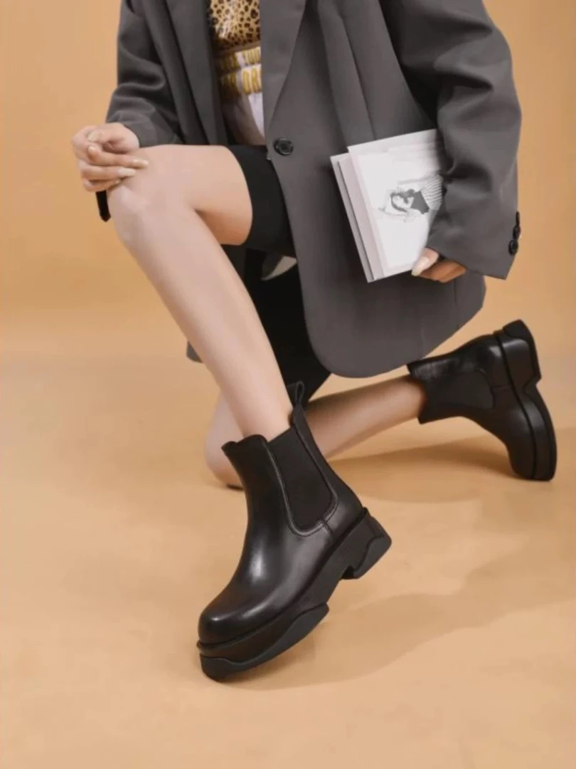 81649新款广州高品质胎牛皮单里切尔西短靴超舒适超轻