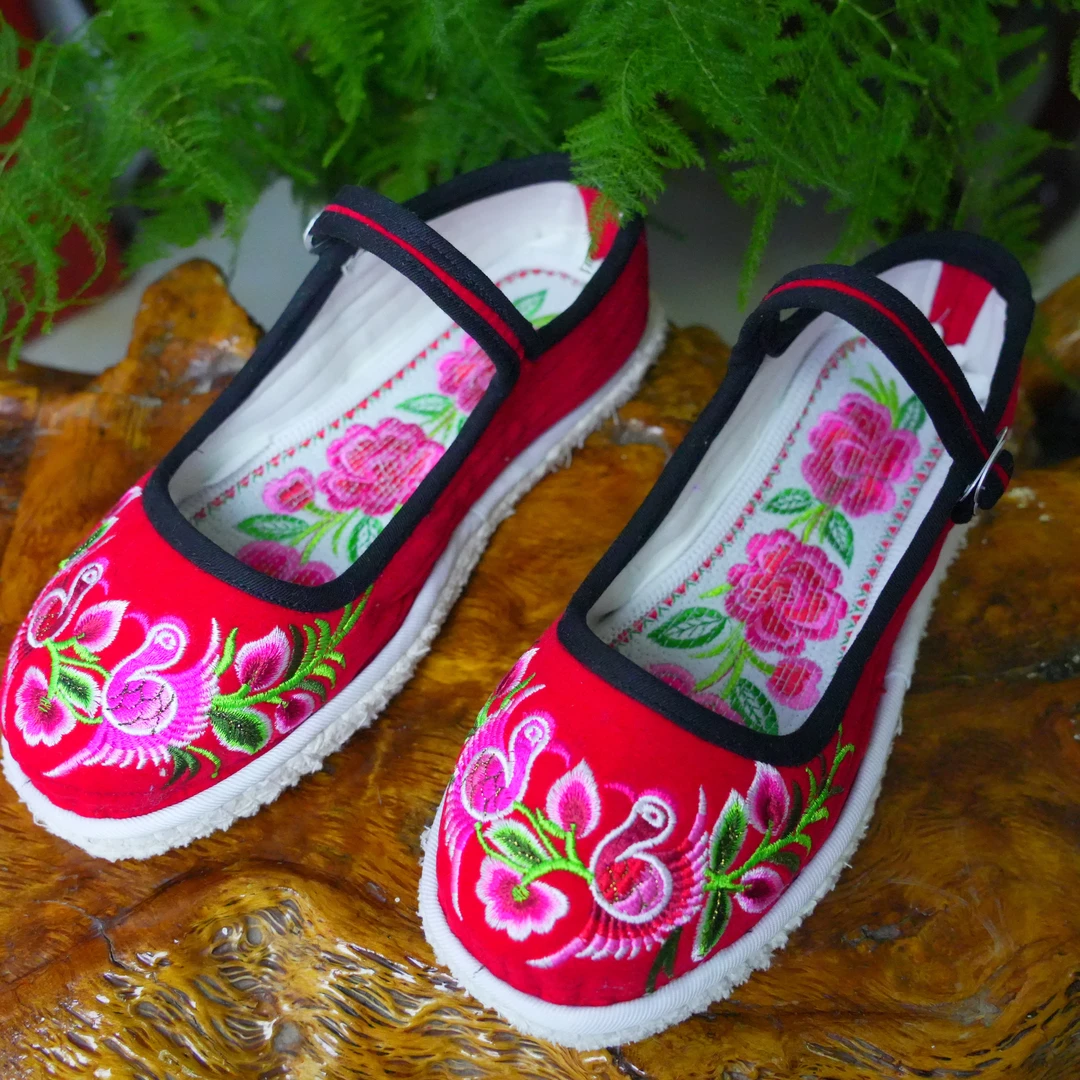 平绒喜鹊看梅女士手工方口鞋黑红玫蓝4色齐全老北京布鞋千层底