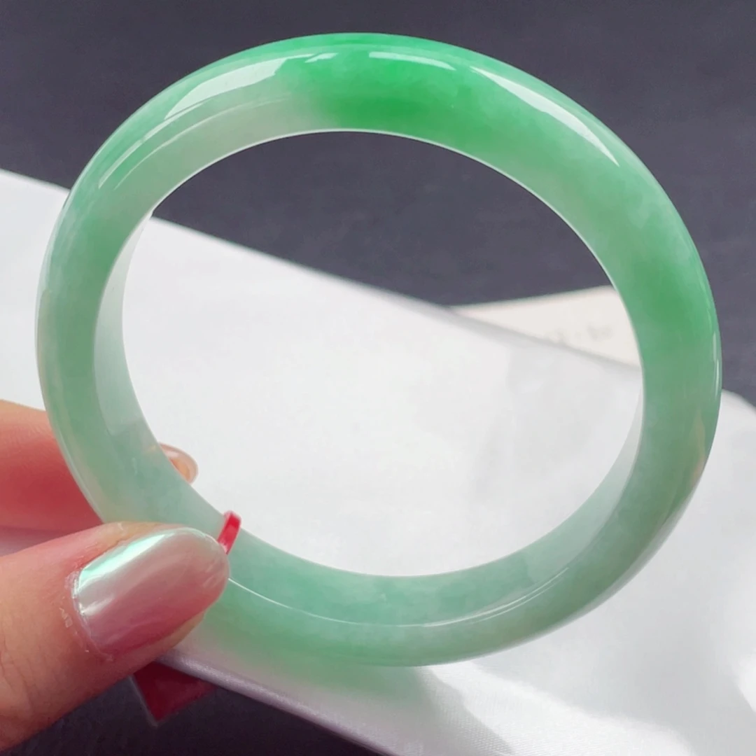 翡翠未镶嵌手镯58圈口