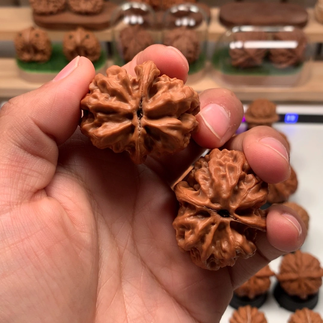 【闪购商品】吊坠文玩核桃吶**蛋隐隐约约