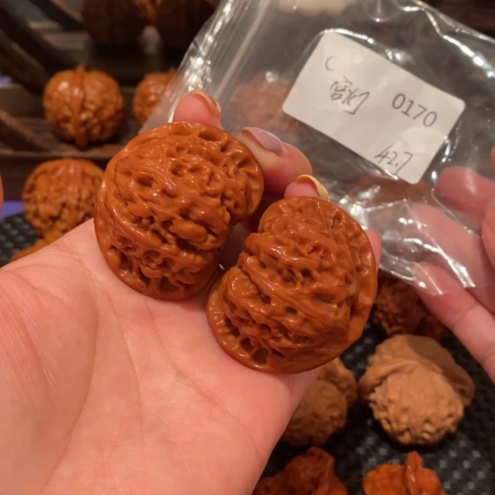 宁***王文玩核桃把件精品
