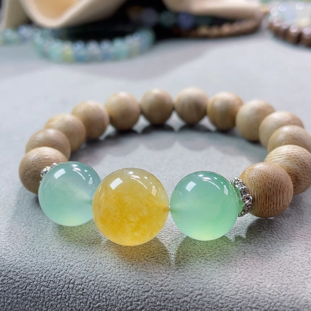 【闪购商品】翡翠未镶嵌颈饰16.4大黄单颗