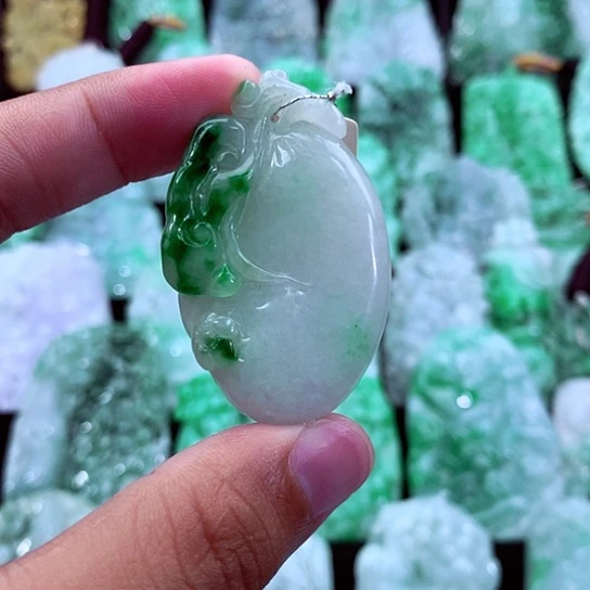 翡翠未镶嵌吊坠(不含链)