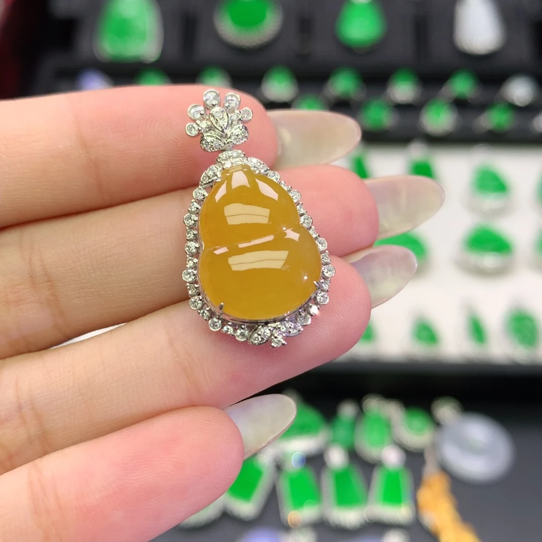 翡翠18K金镶嵌吊坠(不含链)