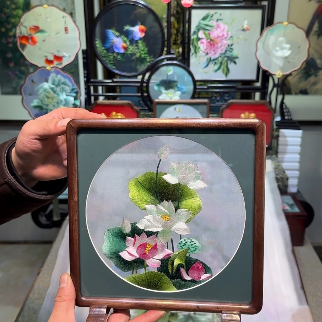 刺绣刺绣工艺精湛