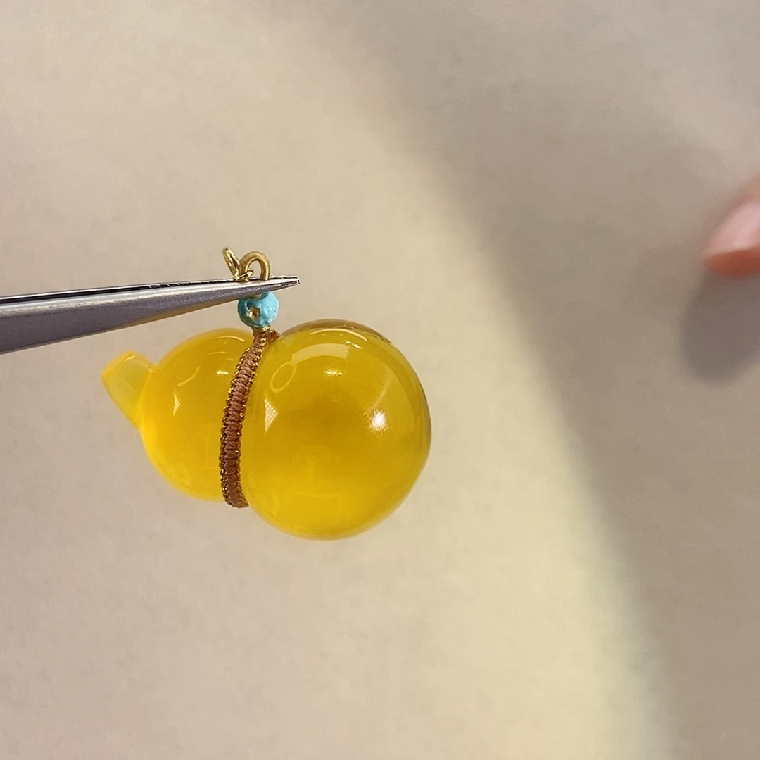 蜜蜡颈饰18K金镶嵌