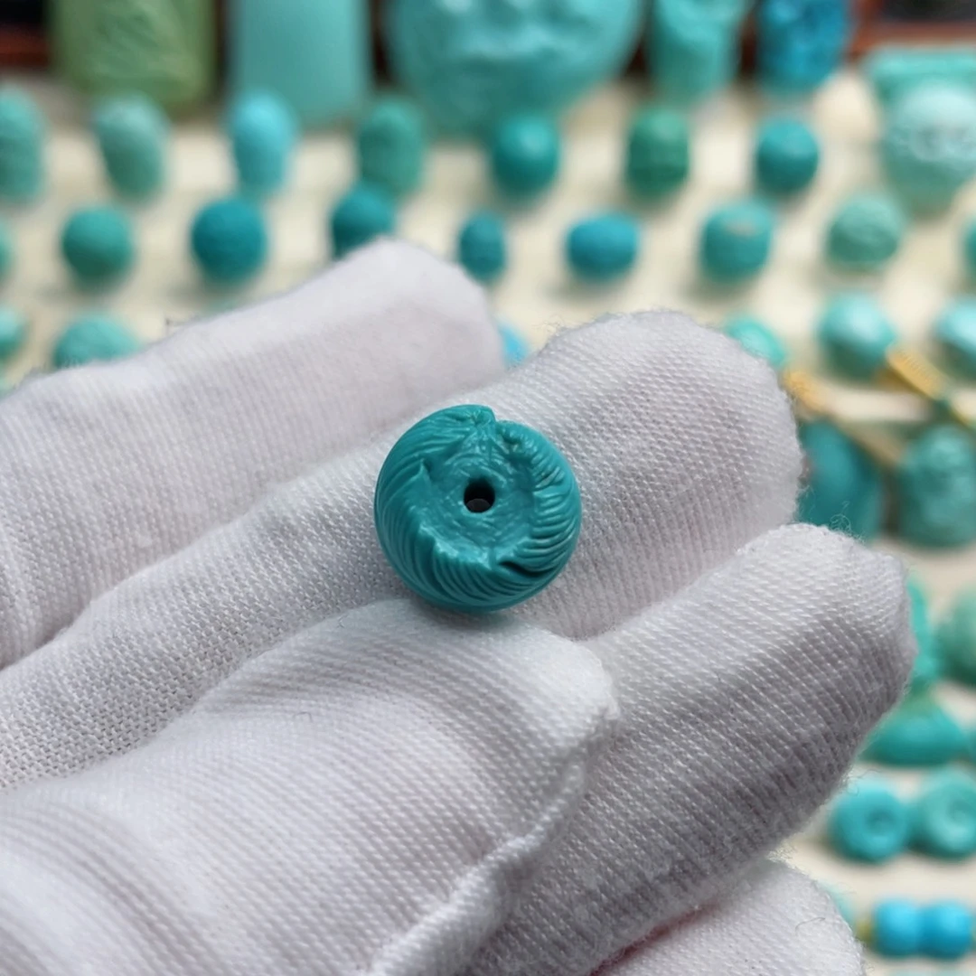 未镶嵌绿松石珠宝奇石