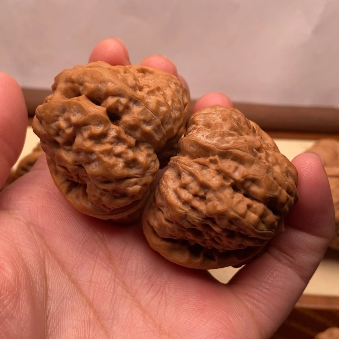 【闪购商品】把件文玩核桃房边41左右