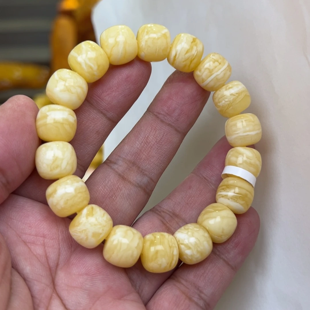 蜜蜡未镶嵌珠宝奇石12加20.4克