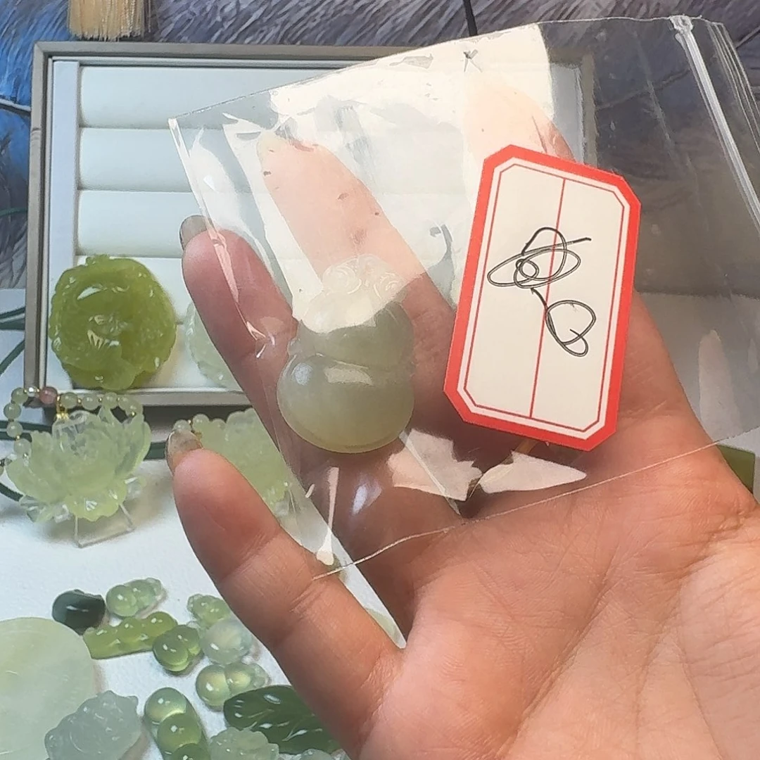 未镶嵌蛇纹石玉颈饰小*啾