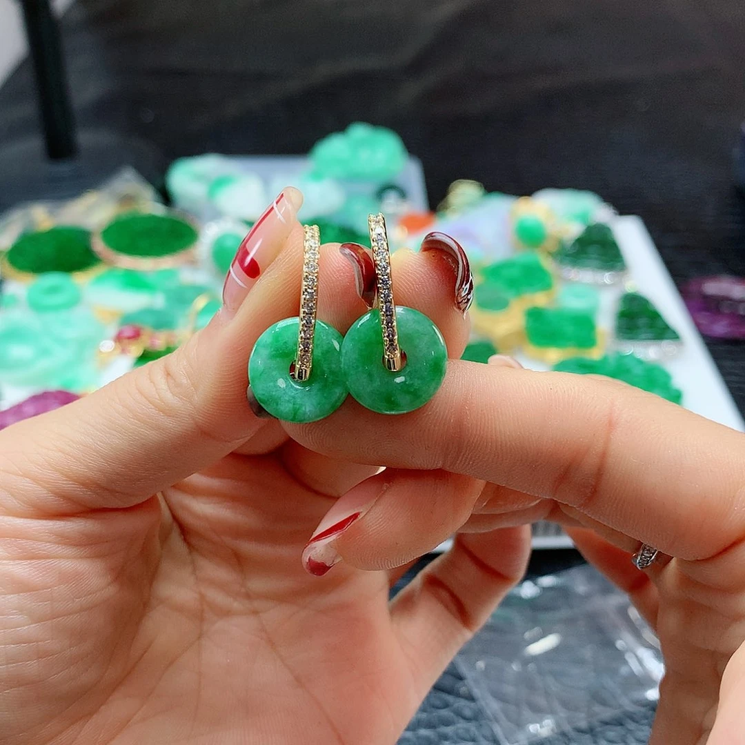 【闪购商品】翡翠耳饰未镶嵌，