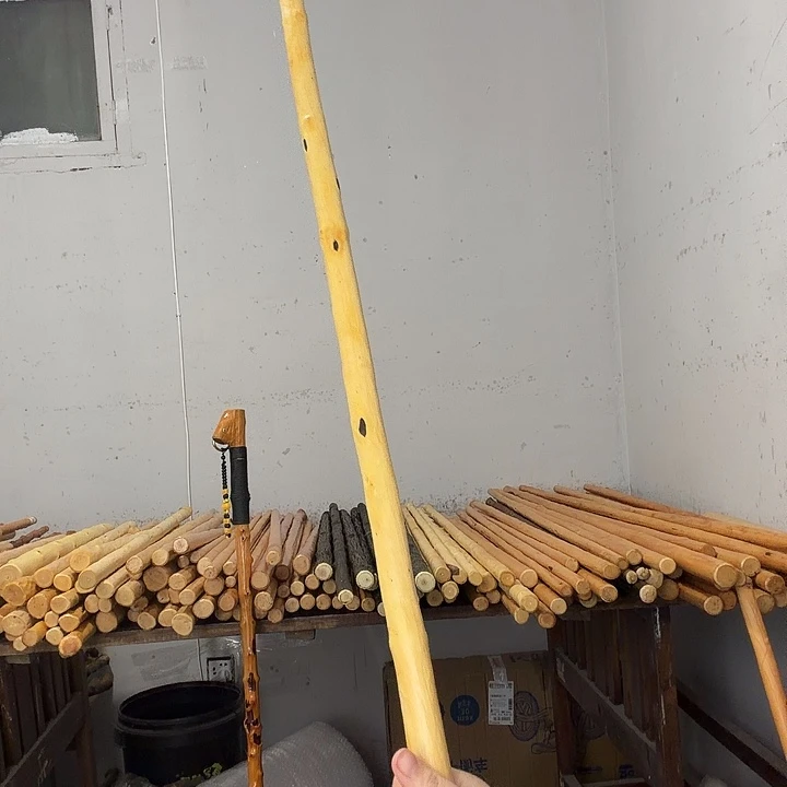 ****秦岭石山红牛筋鞭杆