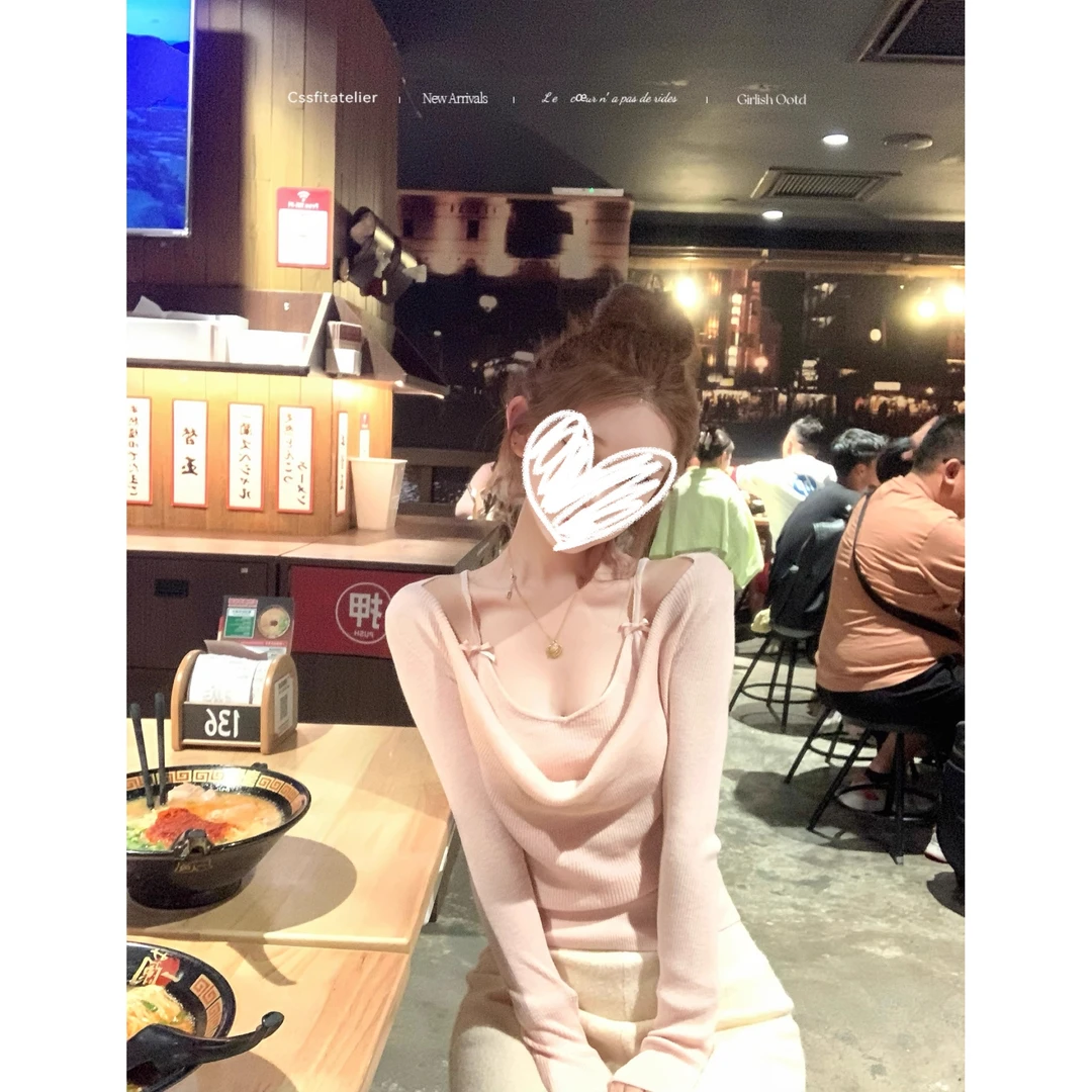 粉莓心事 假两件羊毛荡领针织上衣柔雾粉瓷白两色入