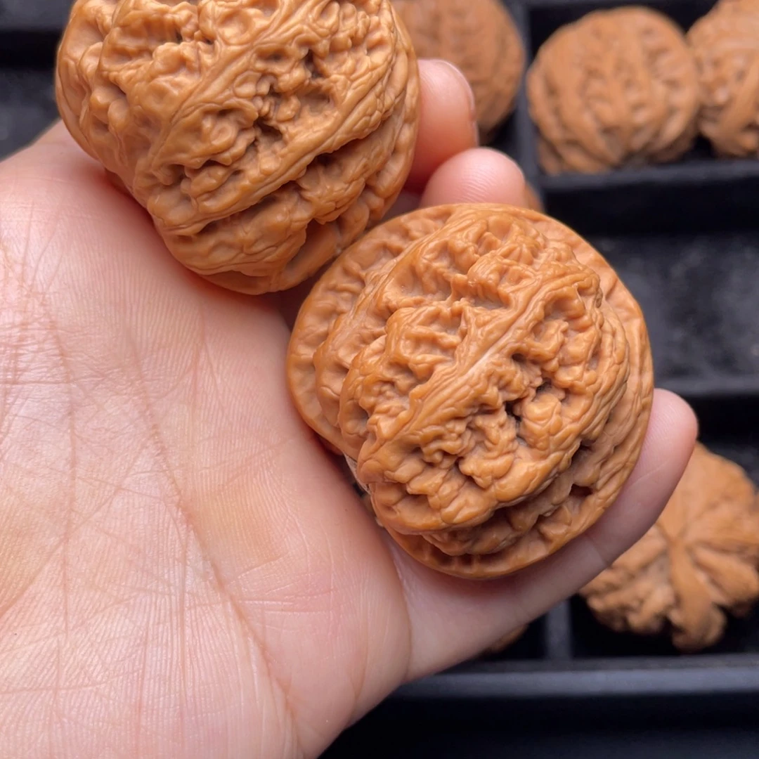 木质秦岭野生文玩核桃