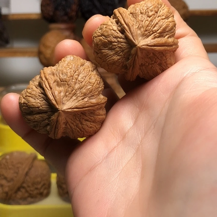 文玩核桃吊坠云南铁核桃