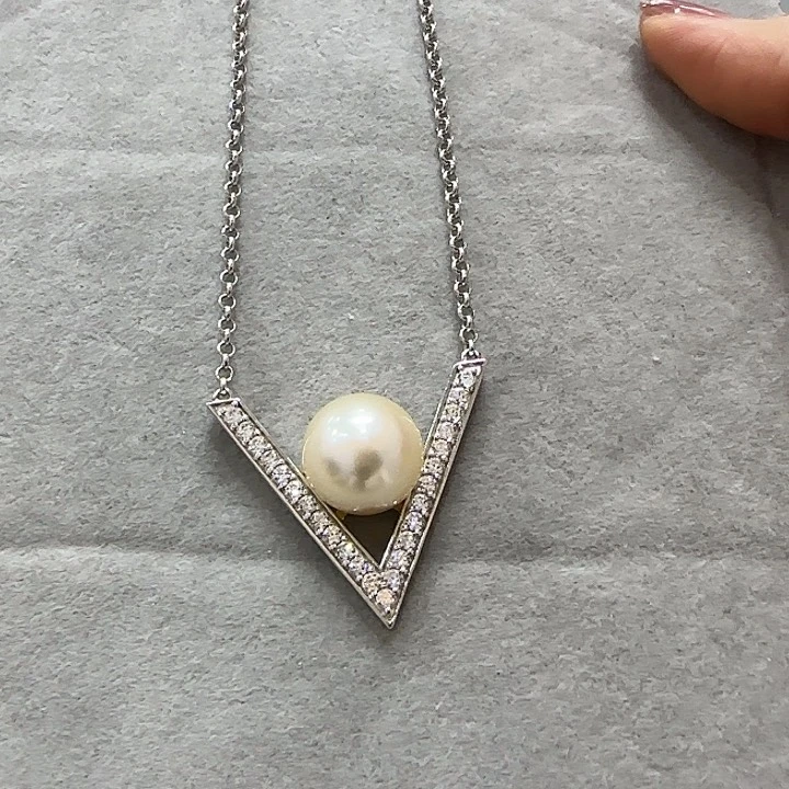 海水珍珠颈饰银S925镶嵌一****?