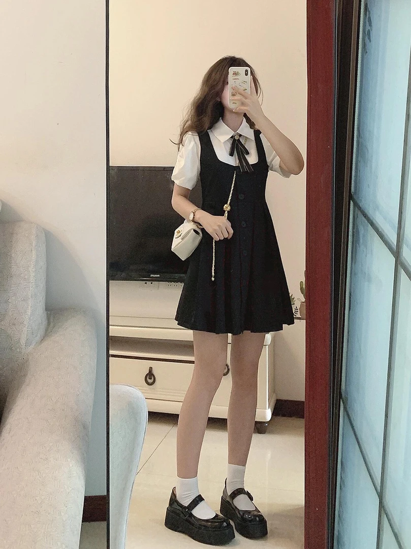 法式背带连衣裙女夏季2025新款甜辣小个子学院风衬衫套装小黑裙子