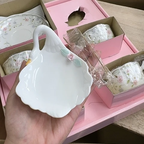 初*二瓷器。瓷器。瓷器。