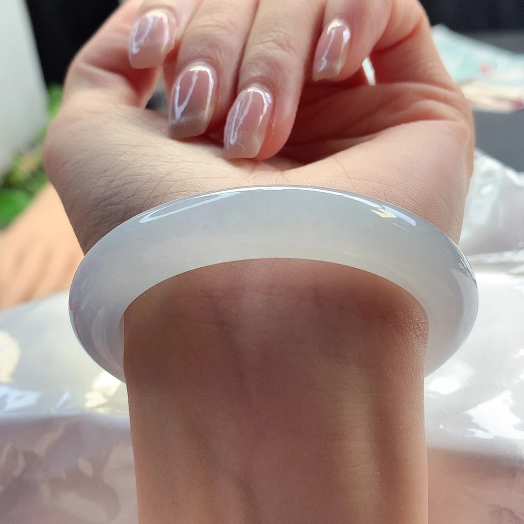 翡翠手镯未镶嵌52-53圈口至纯至净白冰主播强烈推荐