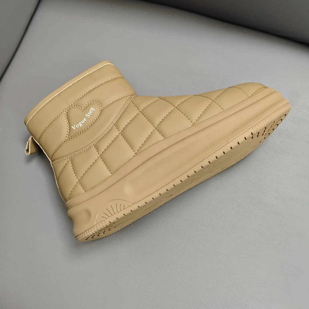 新款时尚百搭加厚保暖5CM跟高雪地靴明星同款时尚雪地靴