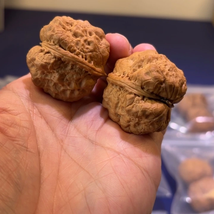 文玩核桃吊坠毒液蟾王