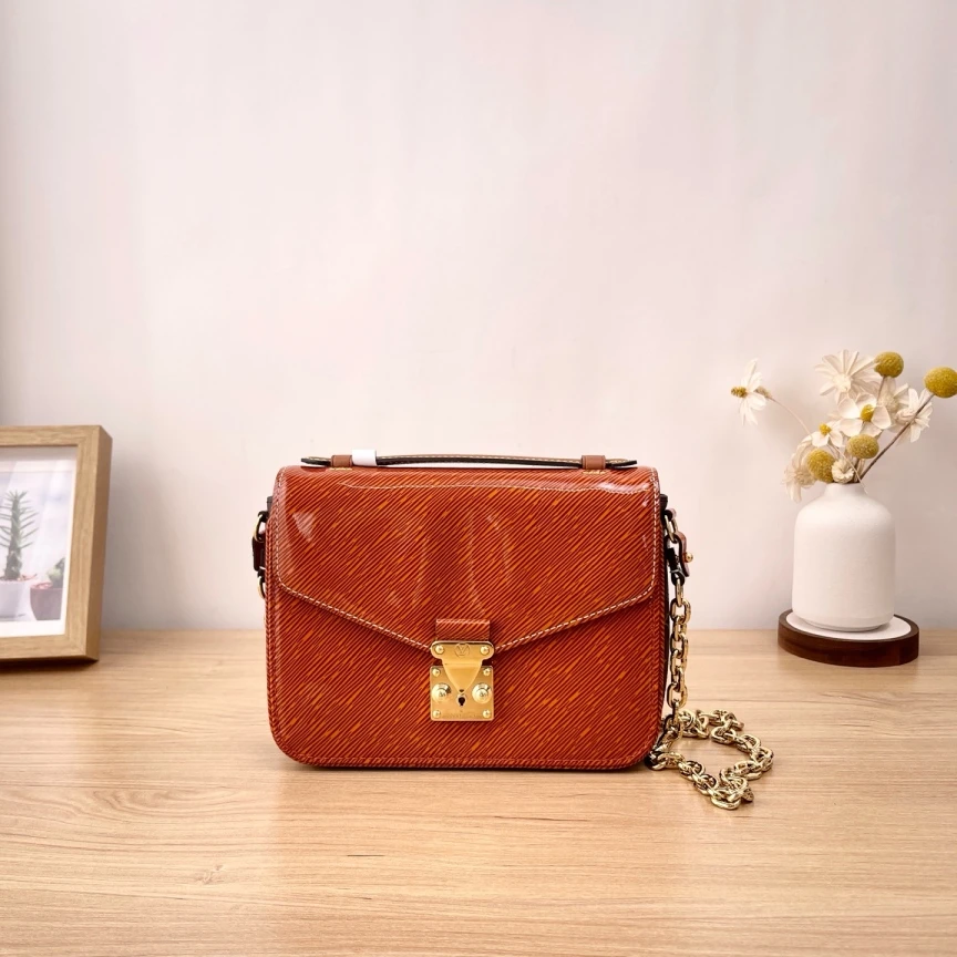 95新 LouisVuitton/路易威登 邮差/单肩包/0141