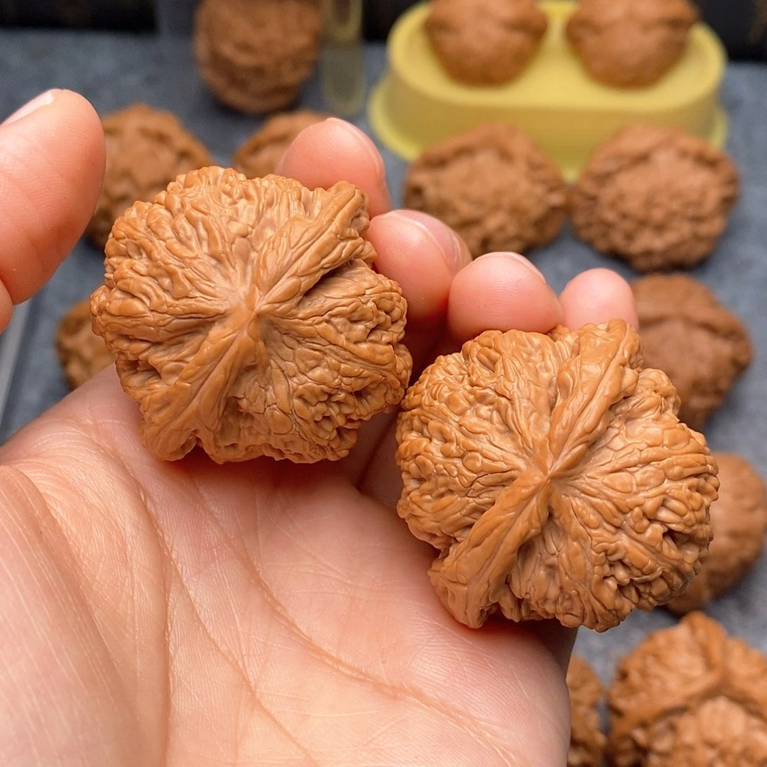 文玩核桃把件粗筋40全品