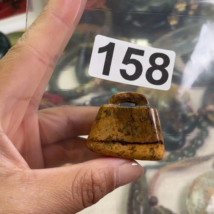 岫岩河磨玉（透闪石质玉）手把件未镶嵌