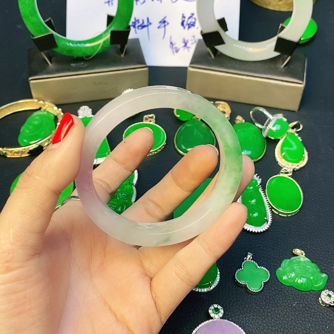 翡翠未镶嵌耳饰小*手镯