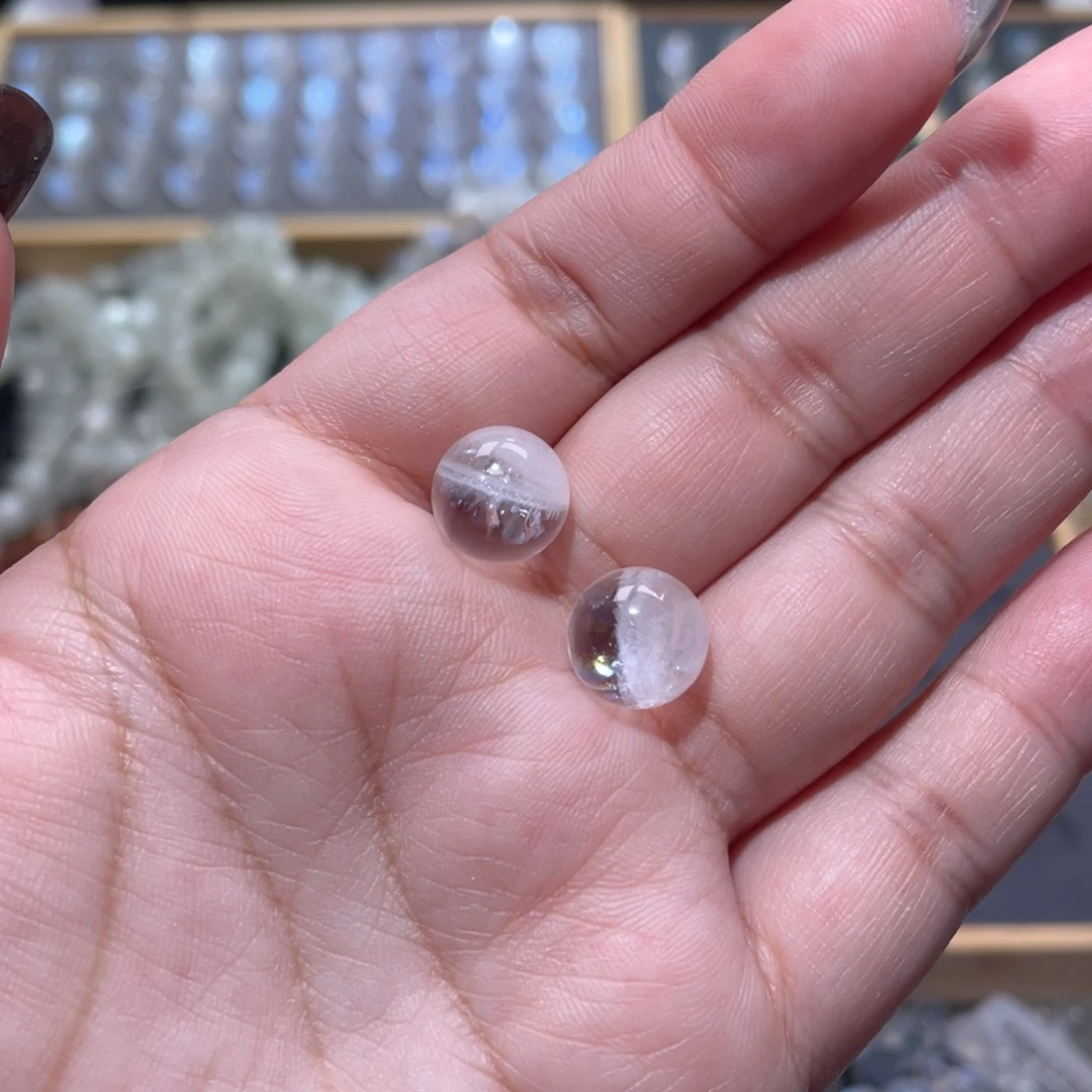 妲****水晶颈饰未镶嵌彩虹白幽灵单珠直径10mm+2颗