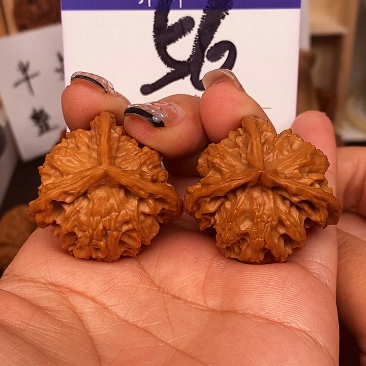 吊坠桃核三棱37有修s