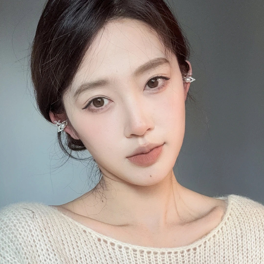 oushipei/欧诗佩 铜合金合成锆石耳饰 精致镶钻土星珍珠耳夹耳饰