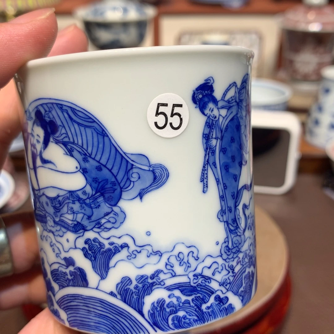 隆***饭55青花人物主人杯gr169