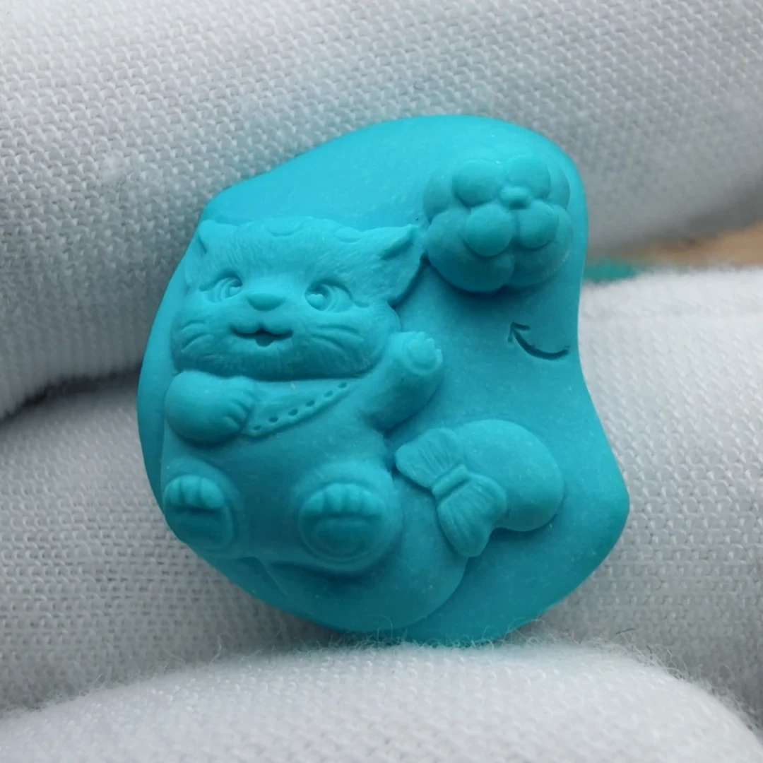 绿松石未镶嵌珠宝奇石