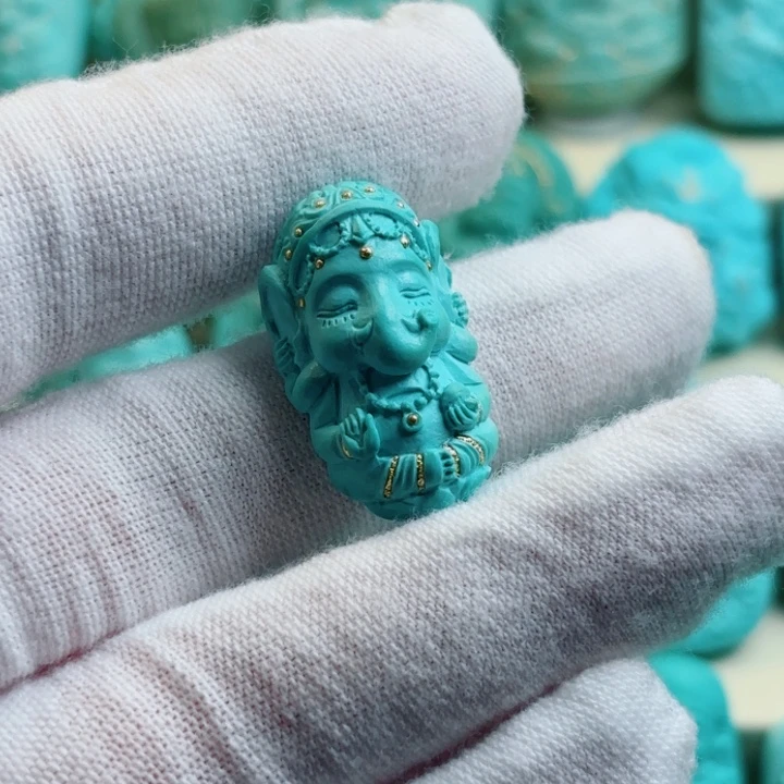 未镶嵌绿松石珠宝奇石