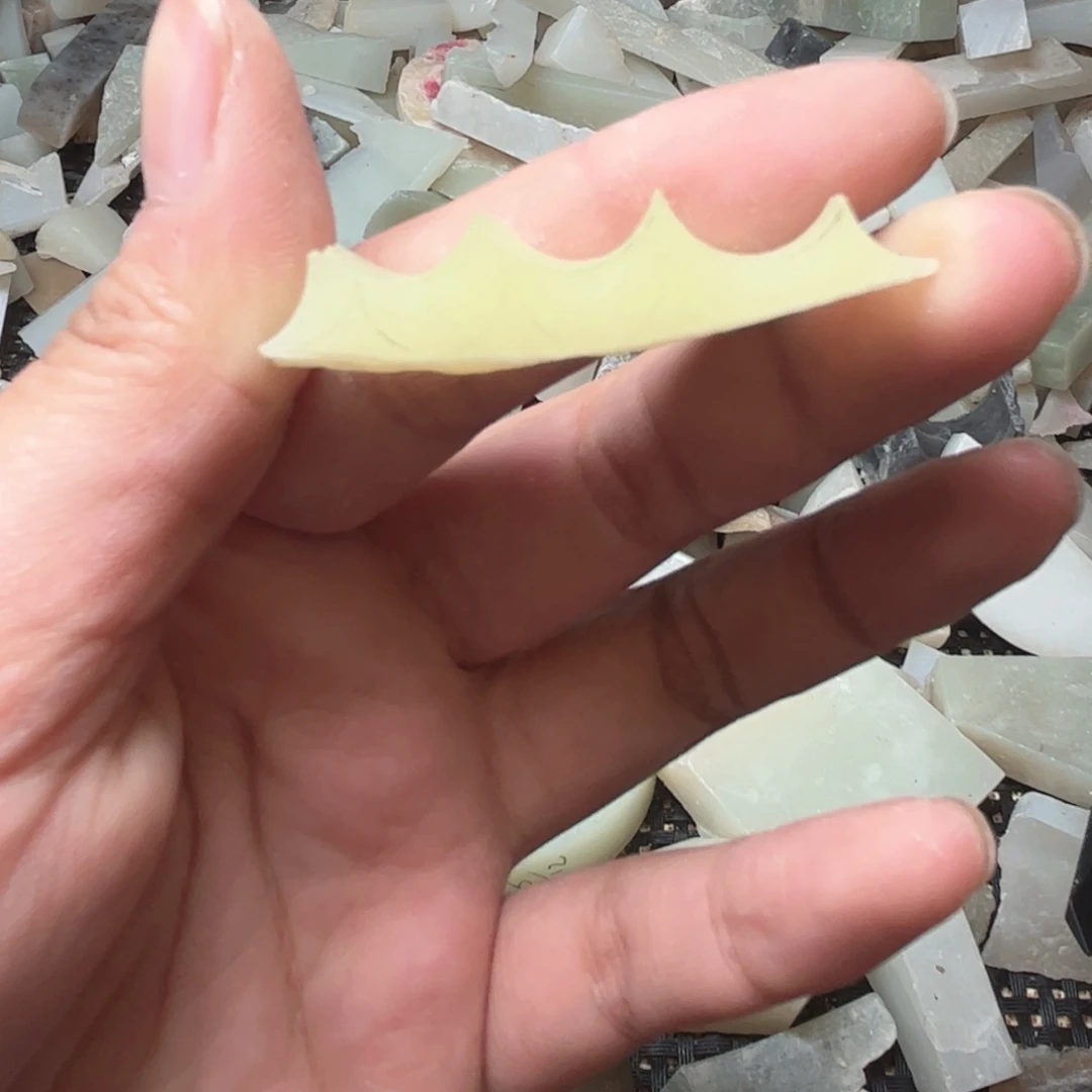 和田玉未镶嵌项链