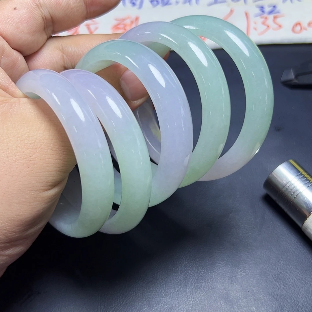 翡翠未镶嵌手镯翡翠手镯