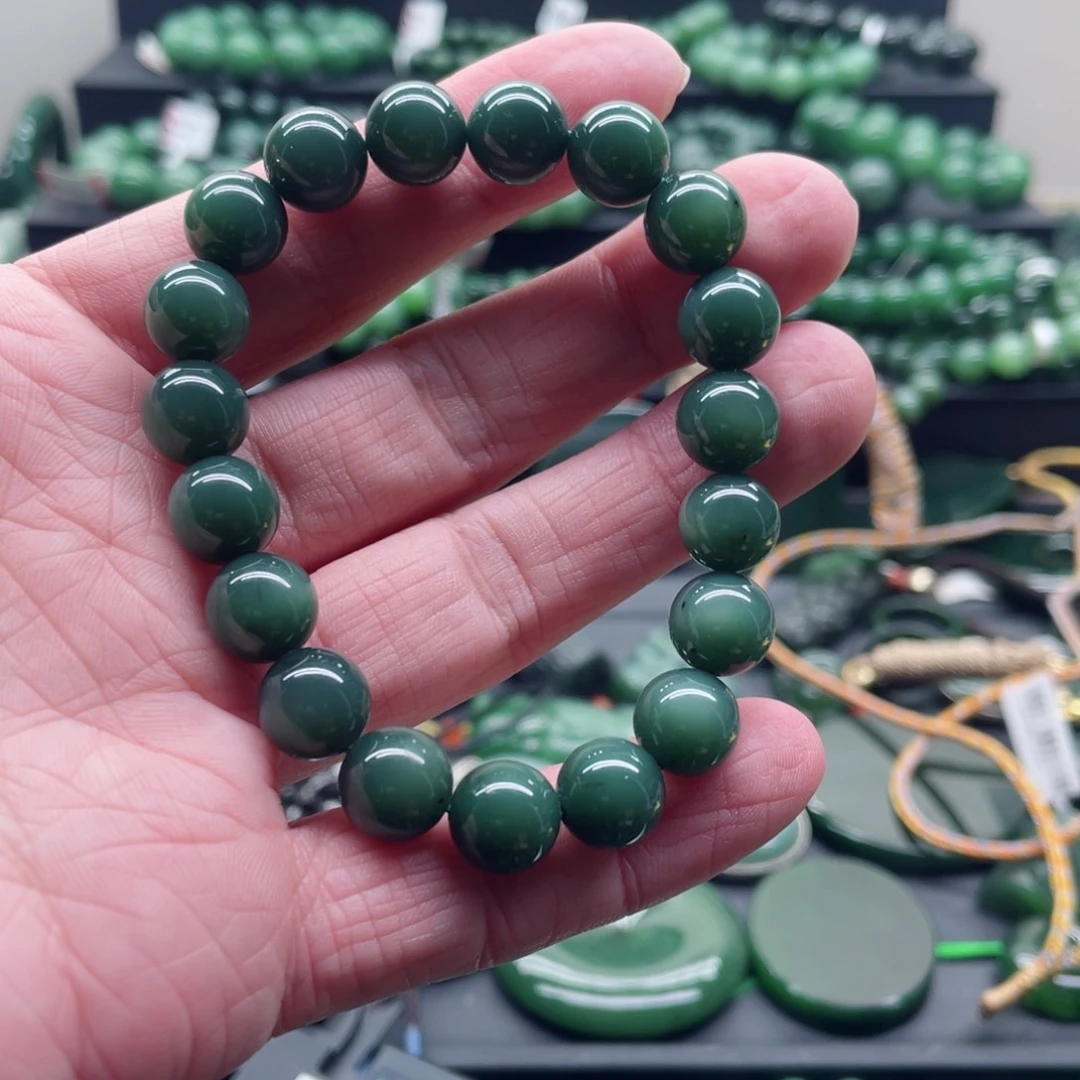 和田玉（碧玉）未镶嵌手链