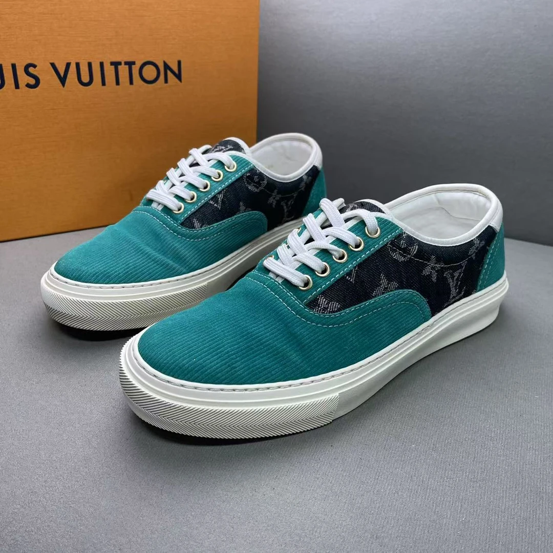 95新 LouisVuitton/路易威登 黑绿麂皮半印老花时尚板鞋 41.5码