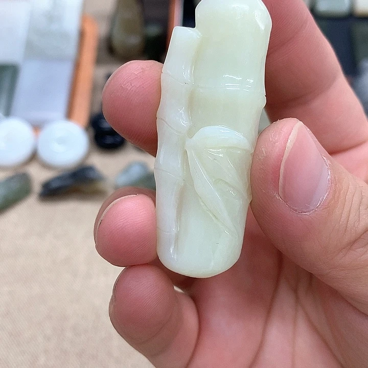 和田玉未镶嵌吊坠(不含链)